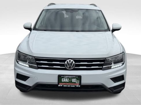 Used 2020 Volkswagen Tiguan SE image 2