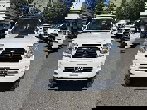 Used 2008 Toyota Tacoma TRD Sport image 9