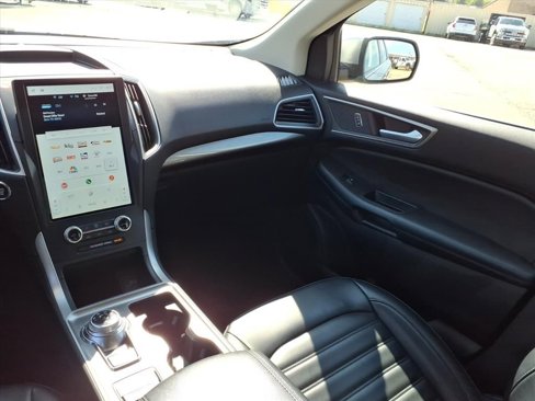 Used 2024 Ford Edge SEL image 17
