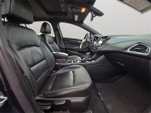 Used 2016 Chevrolet Cruze Premier image 14