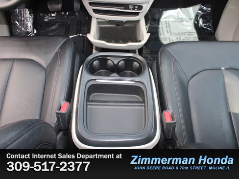 Used 2017 Chrysler Pacifica Touring-L image 19