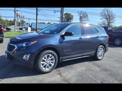 Used 2019 Chevrolet Equinox LS w/ LS Convenience Package image 3