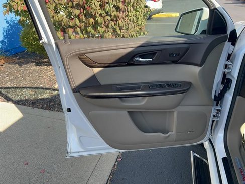 Used 2016 GMC Acadia Denali image 12