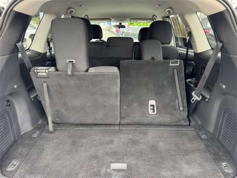 Used 2018 Nissan Pathfinder S image 10