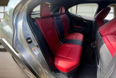 Used 2019 Lexus UX 200 image 27