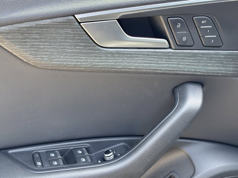 Used 2019 Audi A4 2.0T Premium image 14