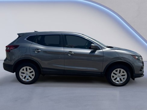 Used 2020 Nissan Rogue Sport S image 8
