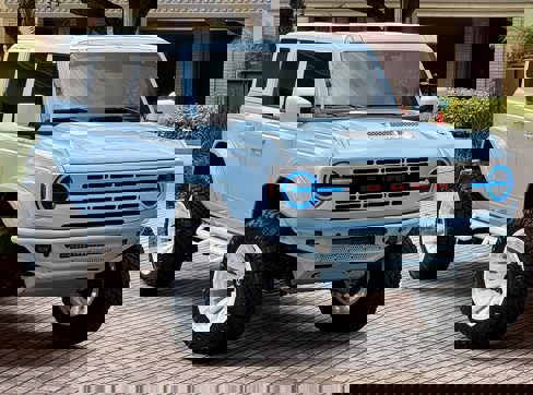 Used 2025 Ford Bronco Heritage Edition image 3