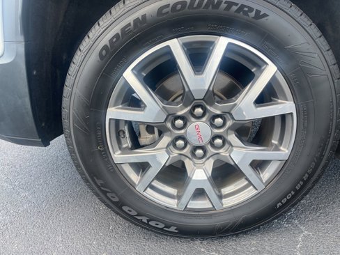 Used 2020 GMC Acadia SLE image 38
