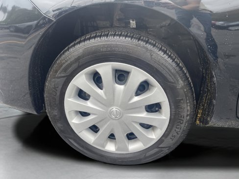 Used 2019 Nissan Versa S image 9