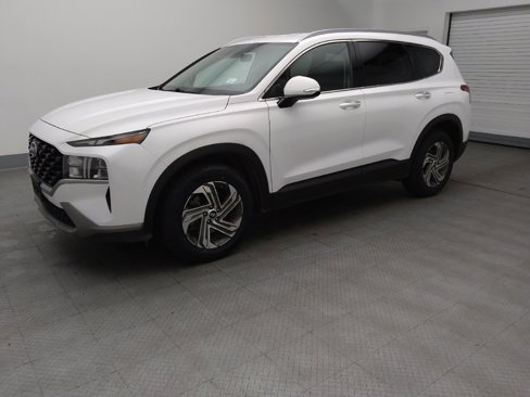 Used 2023 Hyundai Santa Fe SEL image 2