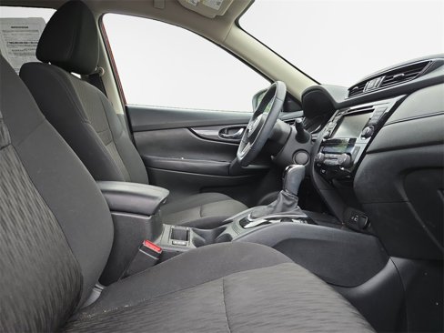 Used 2020 Nissan Rogue SV image 26