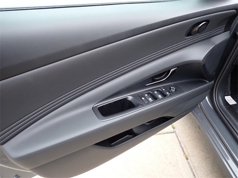New 2025 Hyundai Elantra Sport image 14