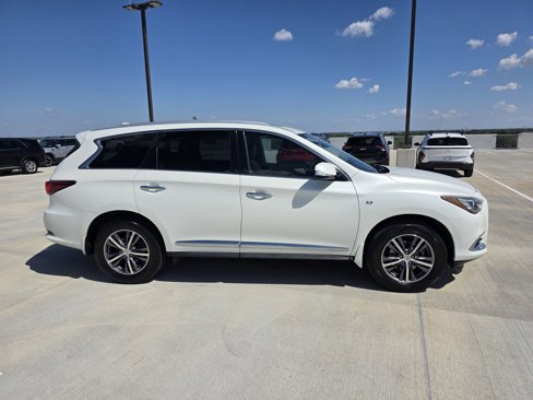 Used 2019 INFINITI QX60 Luxe w/ Essential Package image 5