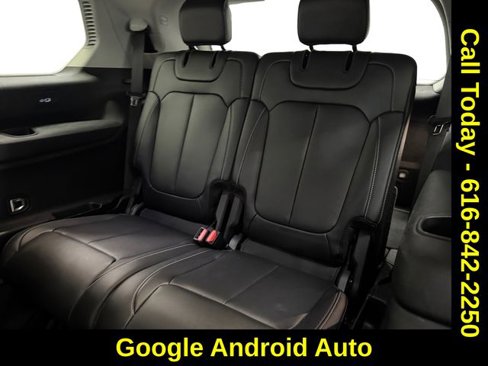Used 2022 Jeep Grand Cherokee L Limited image 19