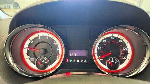 Used 2018 Dodge Grand Caravan SE w/ UConnect Hands-Free Group image 22