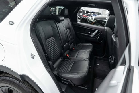 Used 2022 Land Rover Discovery Sport SE image 13