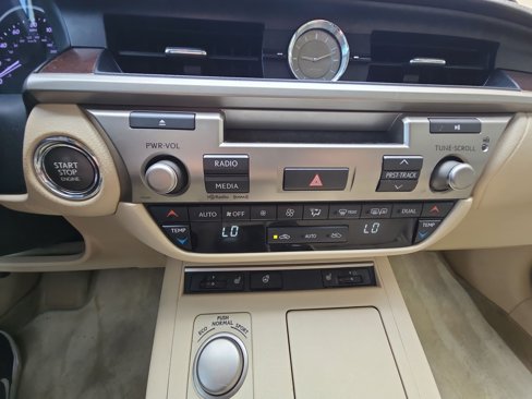 Used 2013 Lexus ES 350 image 24