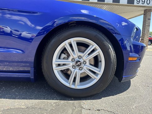 Used 2014 Ford Mustang Coupe image 9