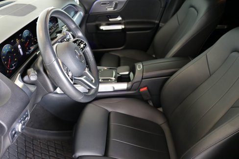 Used 2021 Mercedes-Benz GLB 250 4MATIC image 17