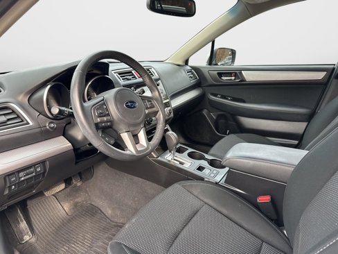 Used 2017 Subaru Outback 2.5i Premium image 25