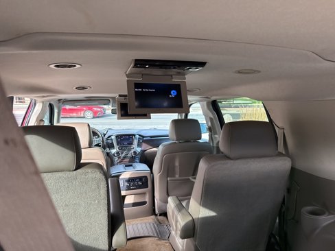 Used 2015 Chevrolet Suburban LTZ image 20