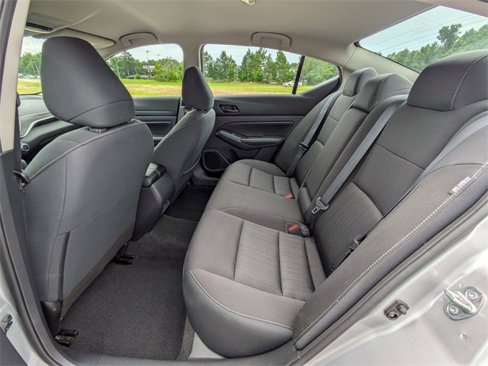 Used 2024 Nissan Altima 2.5 SV image 29