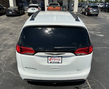 Used 2019 Chrysler Pacifica Touring-L Plus w/ Advanced Safetytec Group image 20