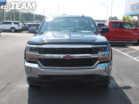 Used 2017 Chevrolet Silverado 1500 LT w/ LT Convenience Package image 9