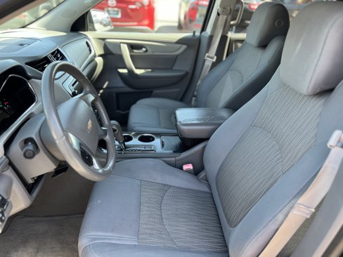 Used 2014 Chevrolet Traverse LT image 8