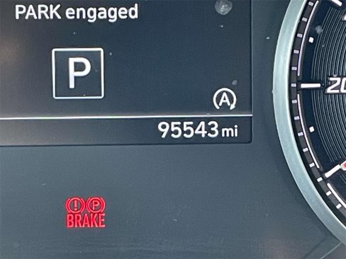 Used 2019 Hyundai Santa Fe Limited image 25