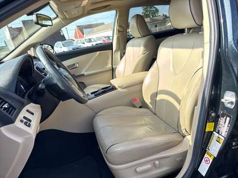 Used 2013 Toyota Venza XLE image 10