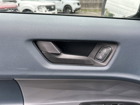 New 2025 Ford Maverick XL image 12