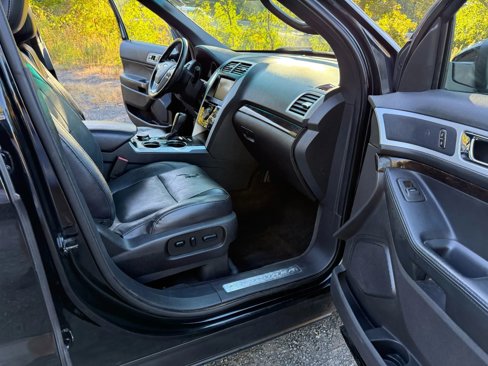 Used 2015 Ford Explorer Limited w/ Equipment Group 302A image 14