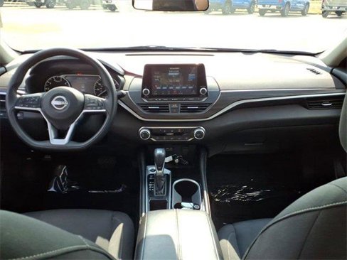 Used 2023 Nissan Altima 2.5 SV image 8