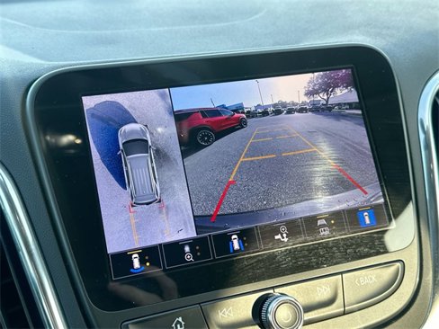 Used 2022 Chevrolet Equinox LT image 22