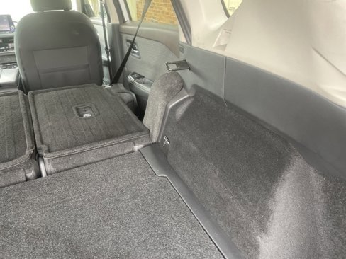 Used 2022 Nissan Rogue SV image 59