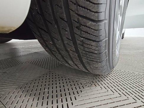 Used 2017 Chrysler Pacifica LX image 41