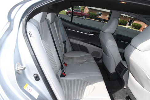 Used 2019 Toyota Camry SE image 18