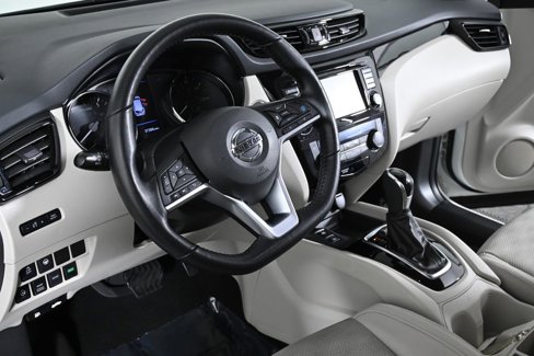 Certified 2022 Nissan Rogue Sport SV w/ Technology Package image 13