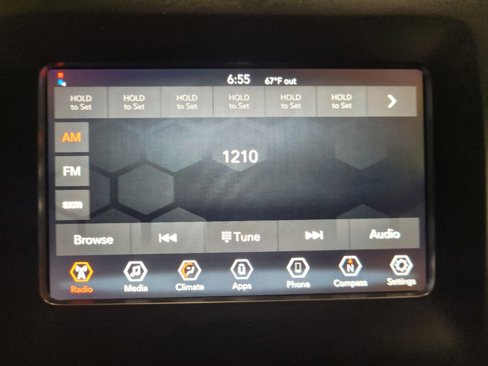 Used 2019 Jeep Cherokee Latitude Plus image 25