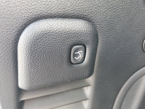 Used 2021 Jeep Grand Cherokee Laredo X image 35