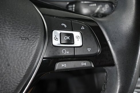 Used 2018 Volkswagen Tiguan SEL image 25