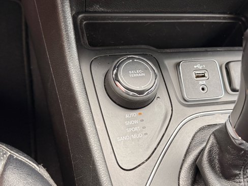 Used 2022 Jeep Cherokee Latitude Lux image 20
