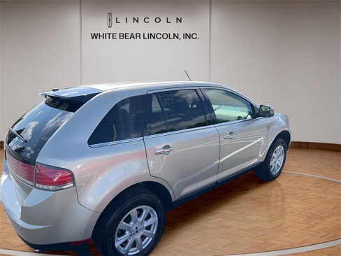 Used 2010 Lincoln MKX 2WD image 6