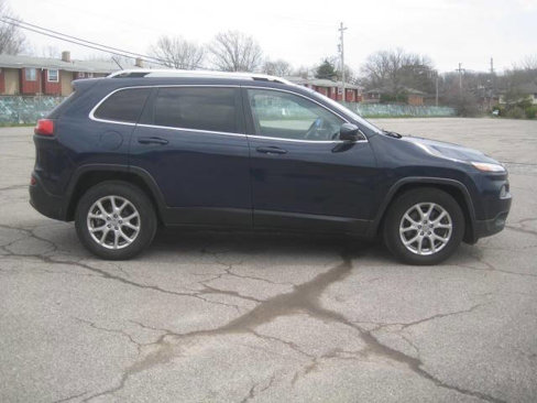Used 2015 Jeep Cherokee Latitude image 3