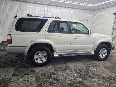 Used 2002 Toyota 4Runner SR5 image 11