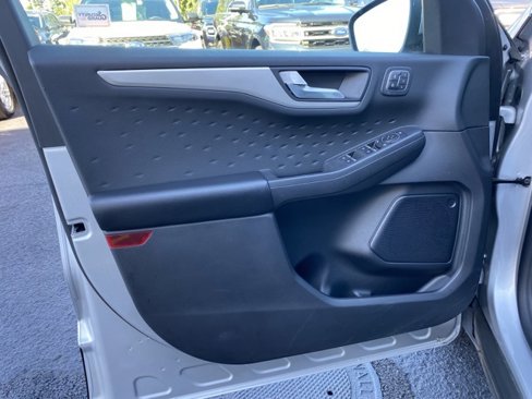 Used 2020 Ford Escape SEL image 25