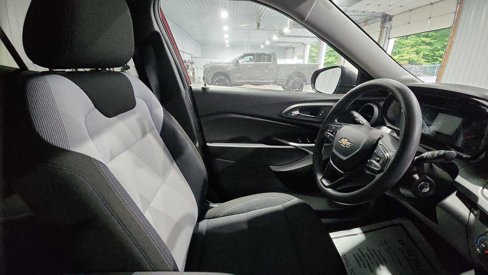 Used 2025 Chevrolet Trax LS image 13