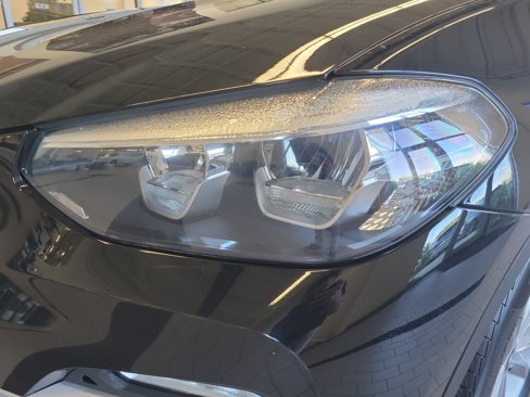 Used 2018 BMW X3 xDrive30i image 9